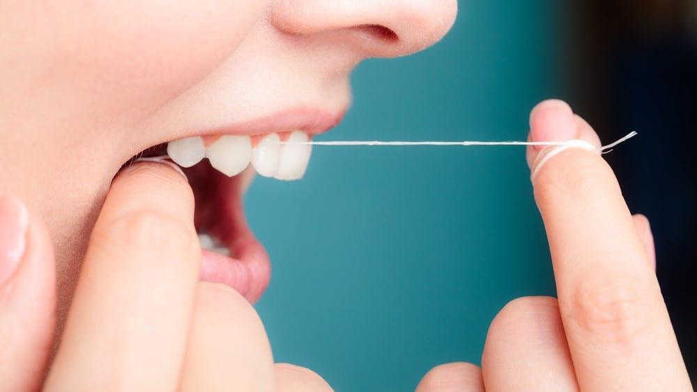 5_Flossing-Your-Teeth
