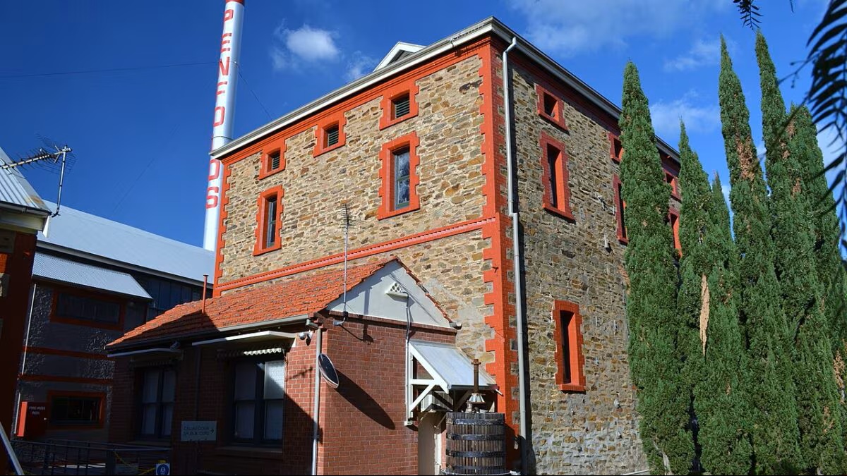 1280px-Penfolds_Magill_Estate2C_201428229-1200x675