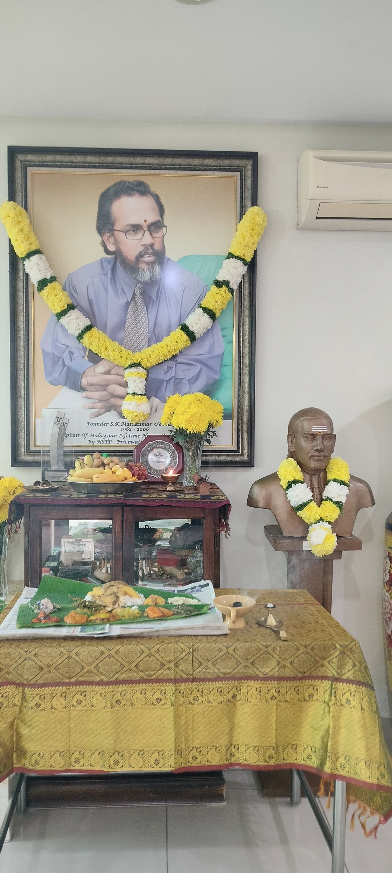 S.K. Manikumar先生